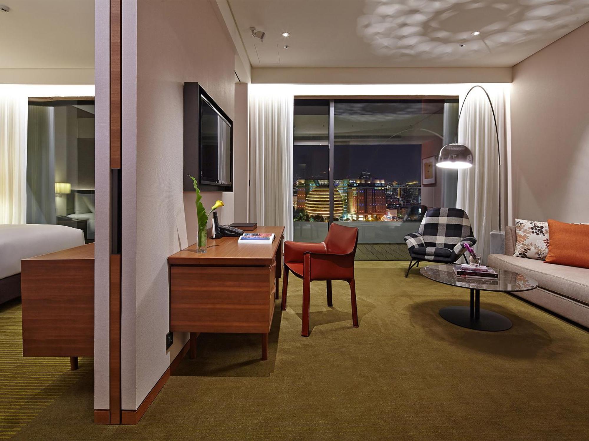 Eslite Hotel Taipei Exterior photo